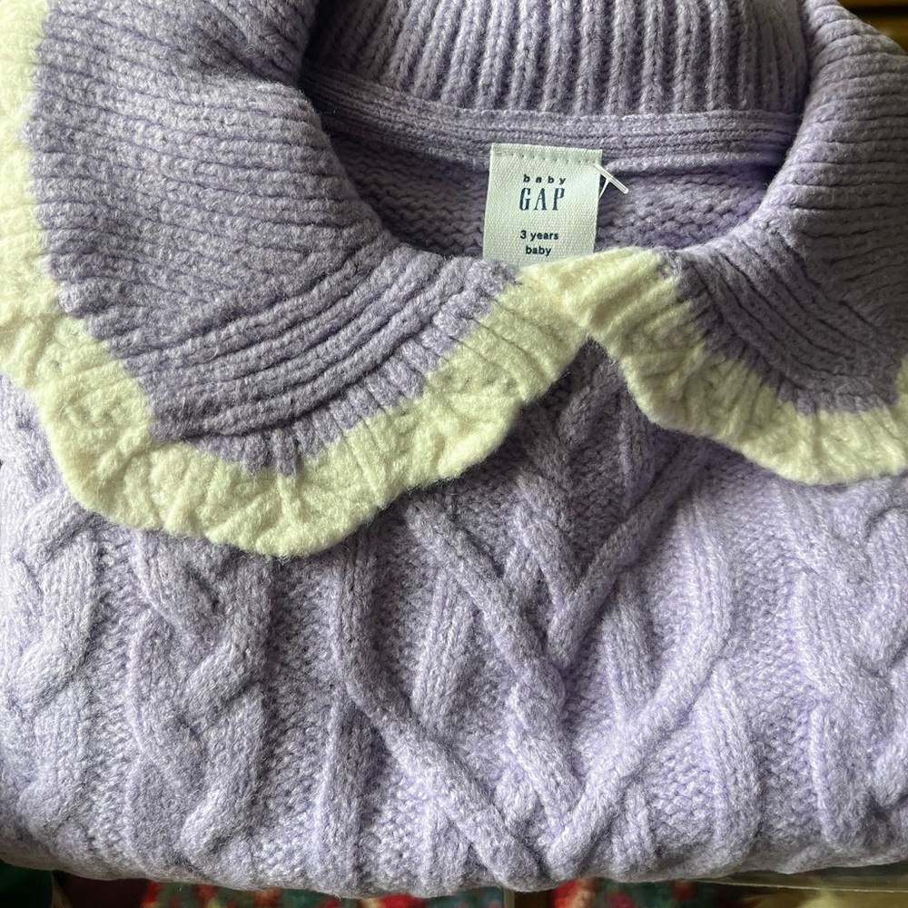 GAP girl’s 3yo Light Purple Cable Knit Sweater with Cream Collar